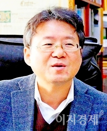 김필수 교수(대림대자동차학과, 김필수자동차연구소장).