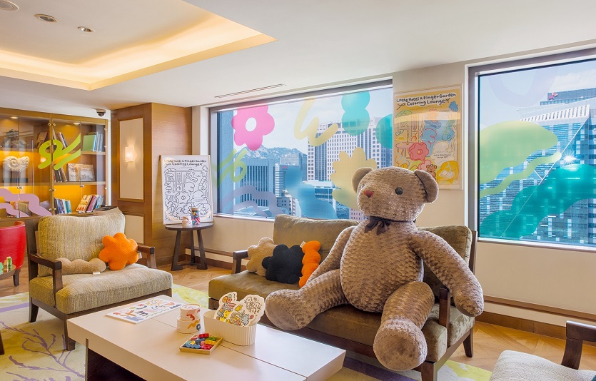 롯데호텔 서울이 아이를 위한 전용공간으로 '핑거가든 컬러링 라운지'를 운영한다. 사진=롯데호텔