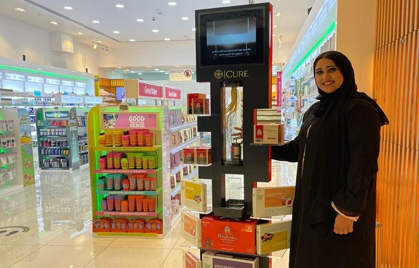 사진2) UAE 한 약국에 마련된 정관장 전용 카운터 모습.jpg