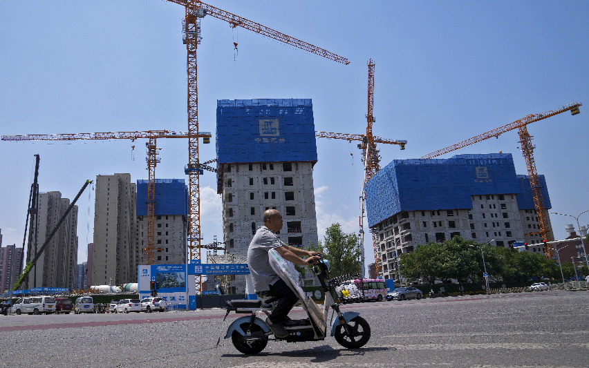 지난 6월 중국 베이징에서 건설 중인 주거용 건물의 모습. 사진=뉴시스