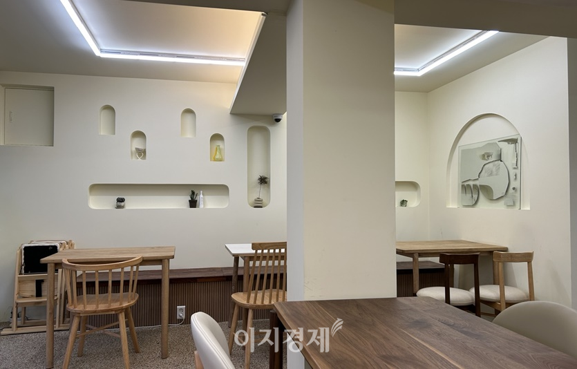 내용과는 무관한 한 음식점 내부 사진. 사진=김선주 기자