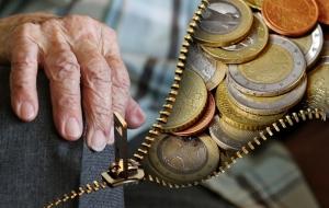 [100세 시대] 은퇴가구 최소 생활비 월 184만원…자산 하위 40% 더 일해야