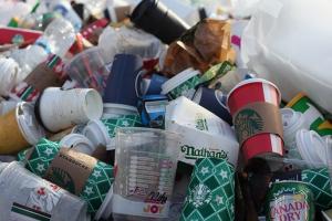 정부, “1회용품 사용 줄인다”…2021년부터 카페서 종이컵 사용 금지