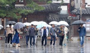[주말 날씨 어때?] “우산 챙기세요” 전국 흐리고 곳곳에 비…미세먼지 ‘한때 나쁨~보통’