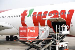 [항공] 티웨이항공, 국제 화물사업 준비 철저 外 