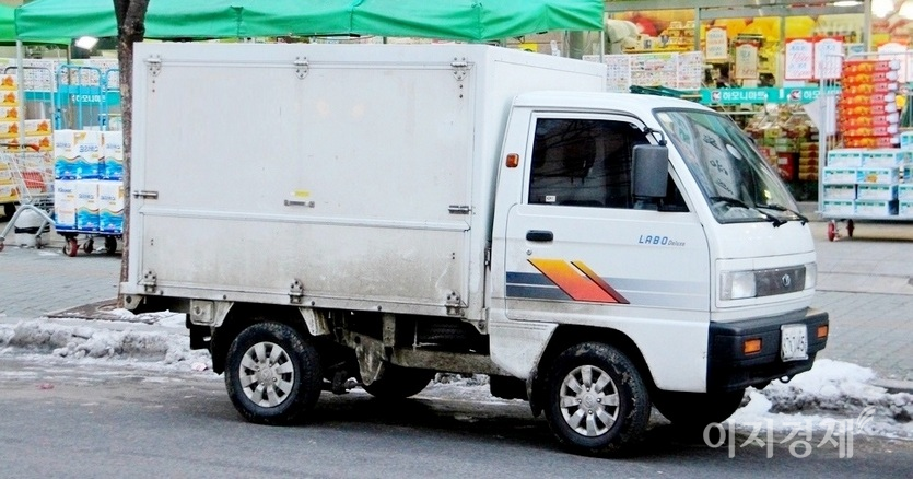올해 1분기 단종된 한국GM 경형 LPG트럭 라보. 사진=정수남 기자