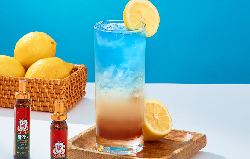 KGC인삼공사의 건강 라이프스타일 카페 ‘사푼사푼’이 여름음료 ‘블루활파이어’를 여름한정 판매로 선보인다. 사진=KGC인삼공사