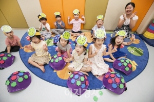 SK텔레콤, 어린이집 ‘행복날개’ 국제 인증 획득
